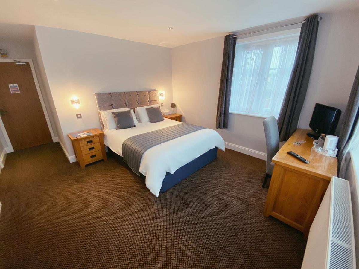 Newtown House Hotel Саут-Хейлинг Экстерьер фото